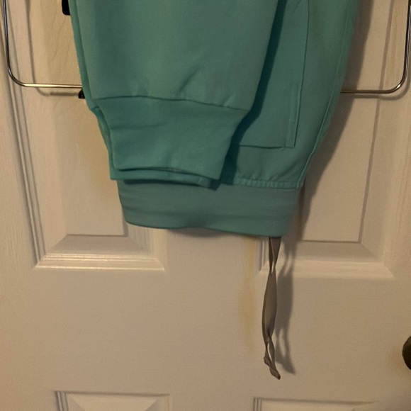 Scrubs - Picture 5 of 5